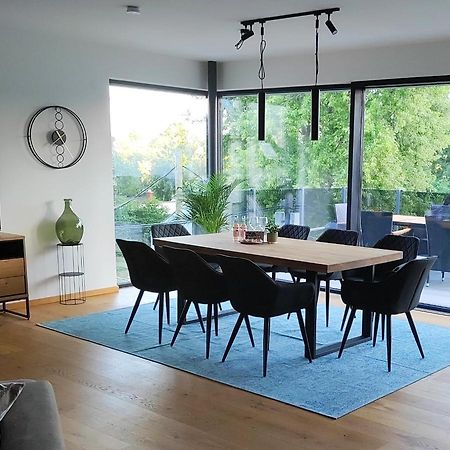Luxurioeses Penthouse Mit Blick Auf Die Uno-City Und Dem Kaiserwasser. 3Schlafzimmer, 2 Baeder, Privat Lift Ins Apartment Виена Екстериор снимка