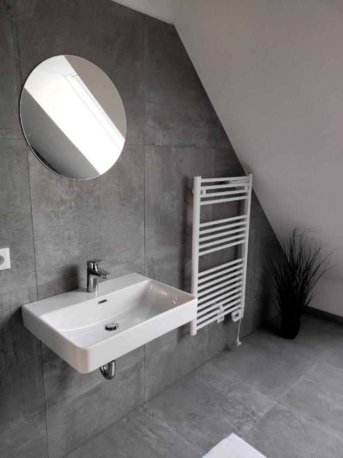 Luxurioeses Penthouse Mit Blick Auf Die Uno-City Und Dem Kaiserwasser. 3Schlafzimmer, 2 Baeder, Privat Lift Ins Apartment Виена Екстериор снимка